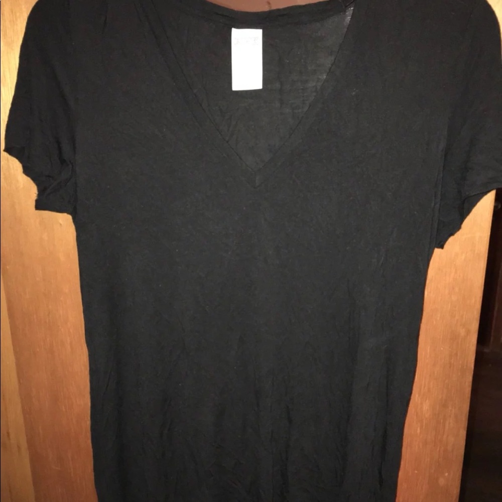 VS PINK V-Neck Tee Large